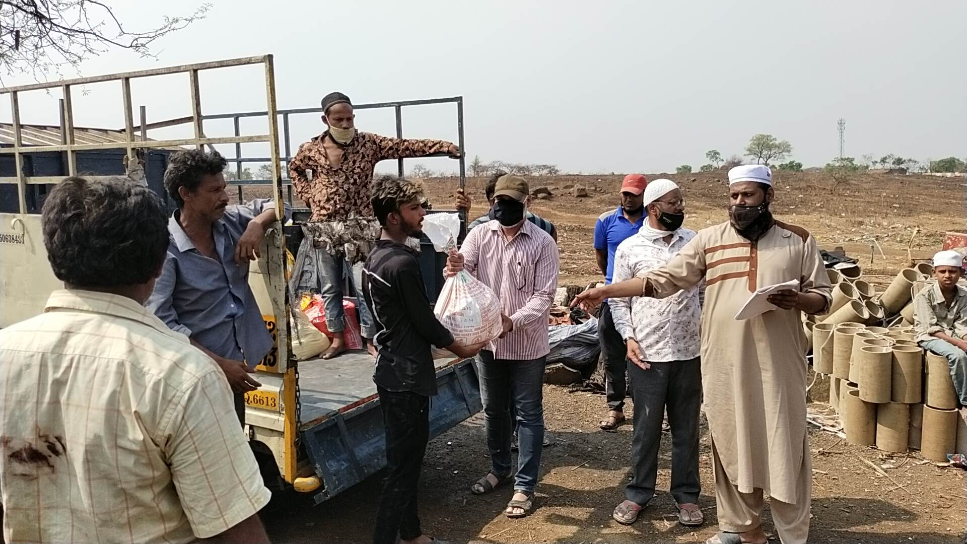 FOOD DISTRIBUTION